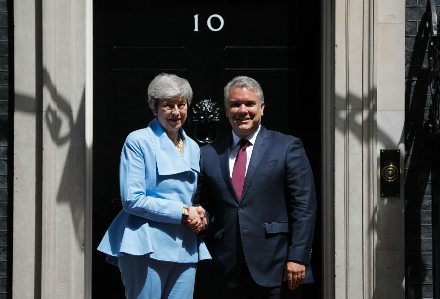 Theresa May junto al presidente Iván Duque