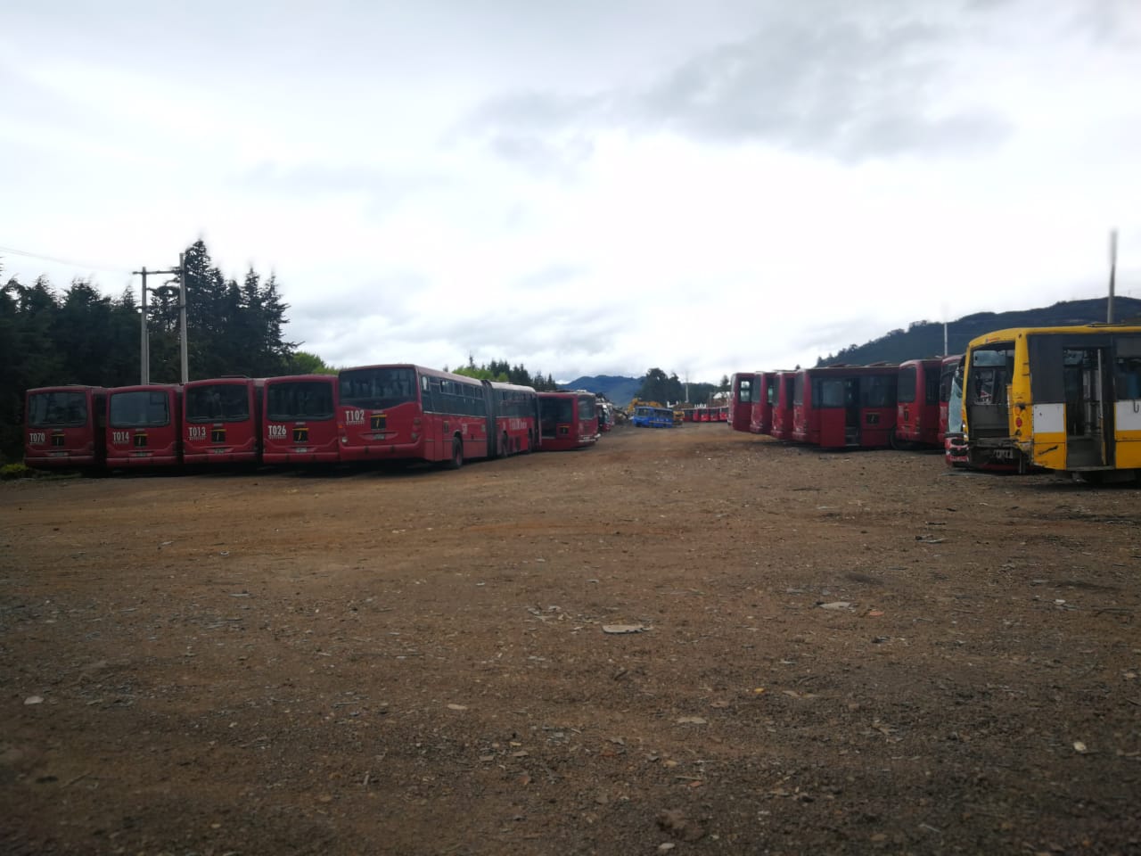 El bus M107 con 18 años de edad ya es un bus viejo a la espera de desaparecer