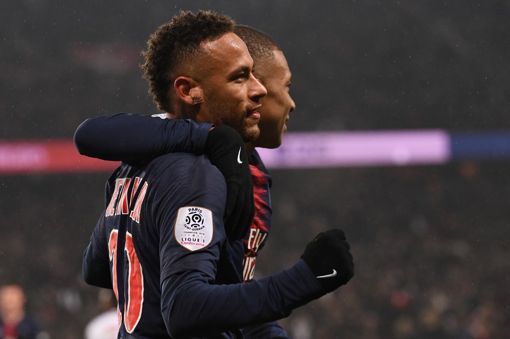 Neymar con la camiseta del PSG