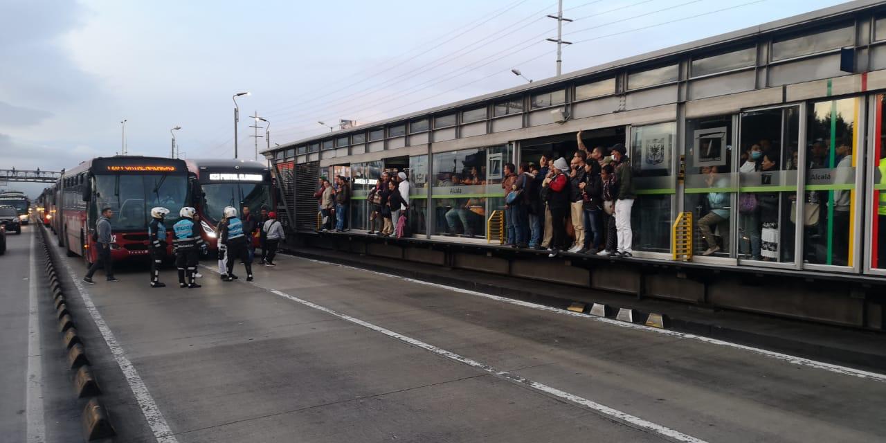 Bloqueos en la troncal de Transmilenio, en la Autopista Norte de Bogotá