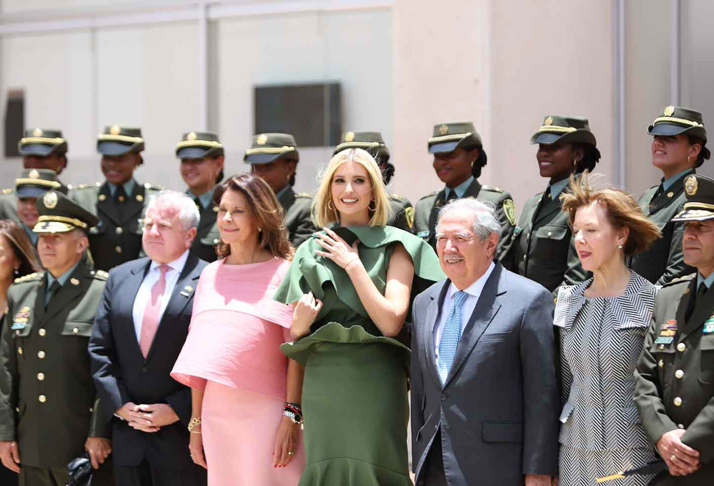 Ivanka Trump en homenaje a cadetes muertos en la Escuela General Santander