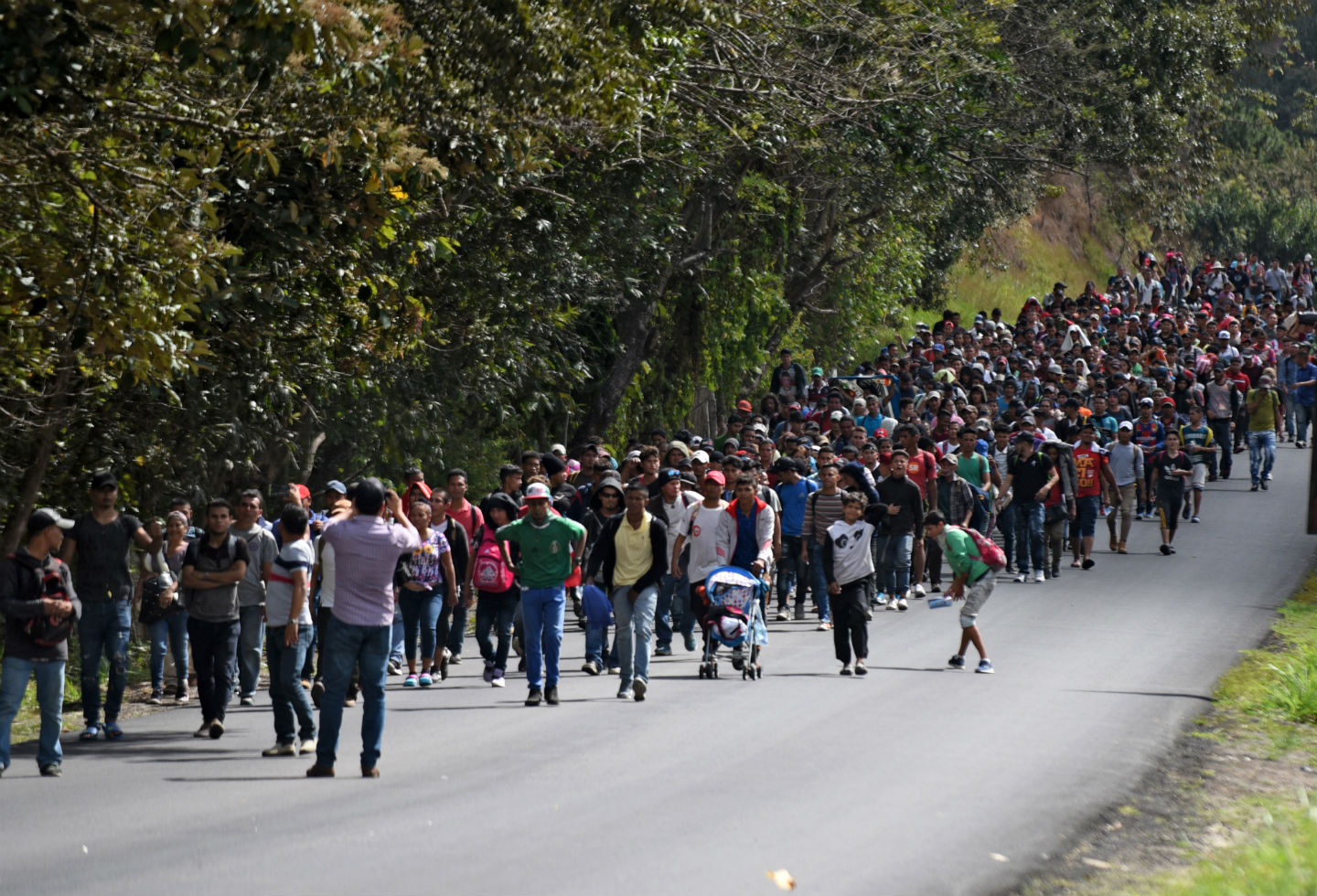 Caravana de hondureños hacia Guatemala