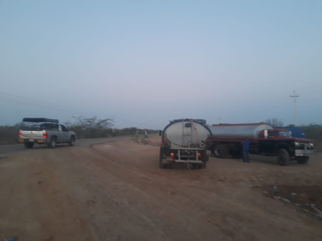 la comunidad pide solución de agua