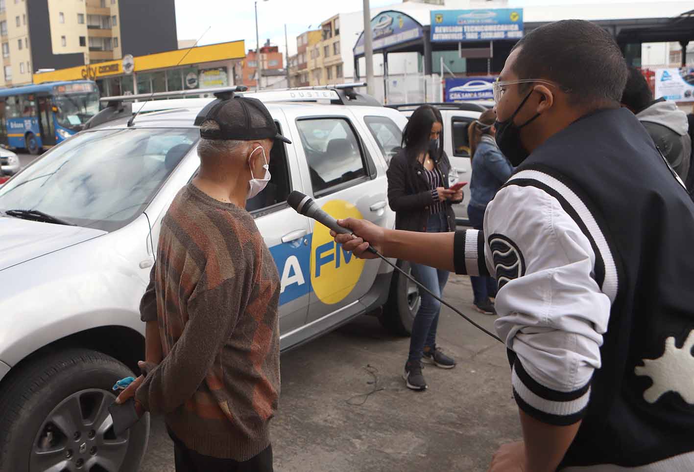 Don Néstor, adulto mayor golpeado por policías por venta ambulante