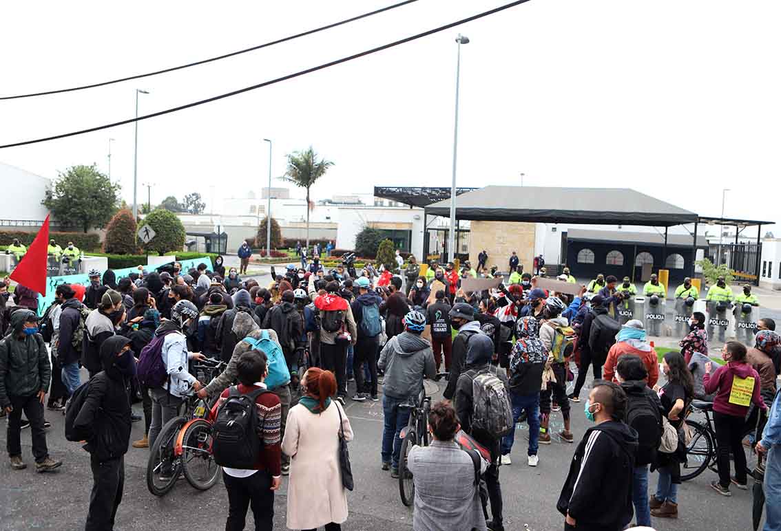 Protestas frente a embajada de Estados Unidos / Muerte de George Floyd por racismo