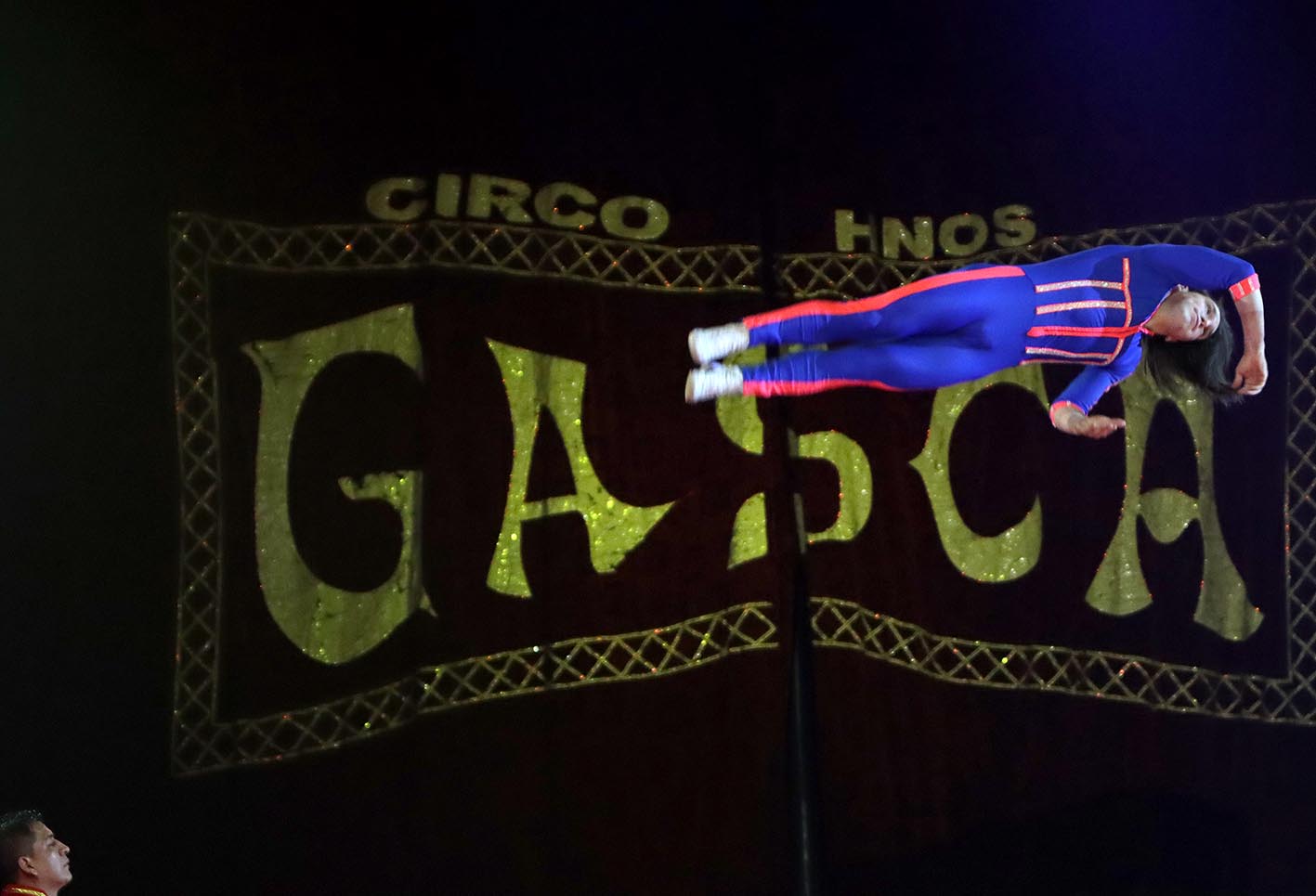 El circo se reinventa: adelantan funciones a través de Internet y redes sociales.