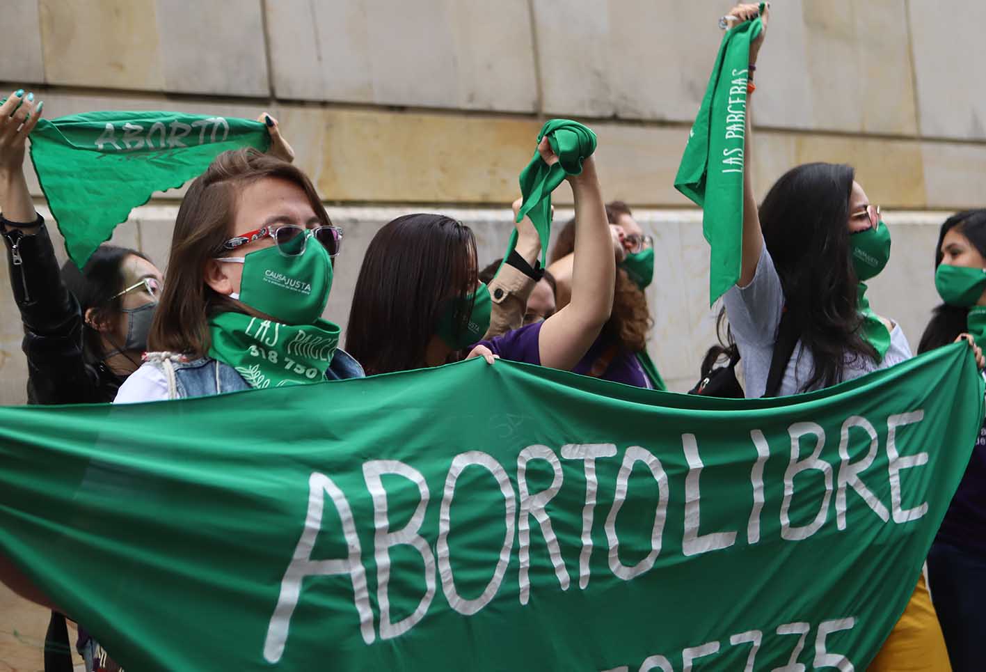 Aborto en Colombia: Se revive la discusión tras decisión en Argentina | RCN  Radio