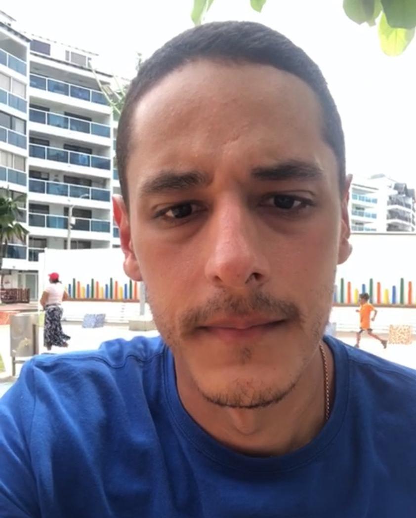 El barranquillero estuvo resguardado en un baño.
