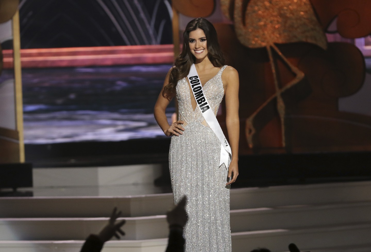 Paulina Vega desfila su traje de gala en Miss Universo en 2015