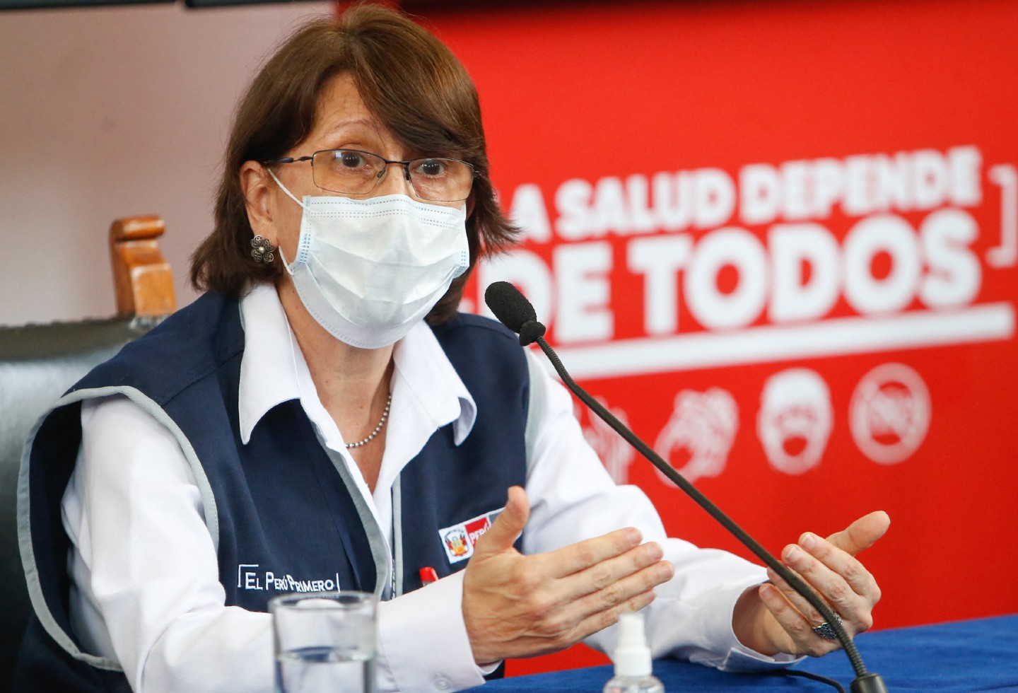 Pilar Mazzetti, ministra de Salud salpicada en VacunaGate