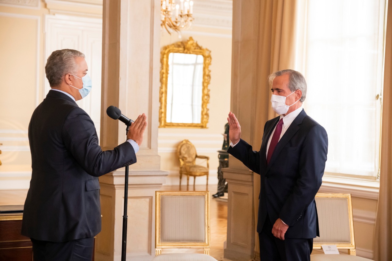 Posesión de Jaime Jaramillo como Codirector del Banco de la República
