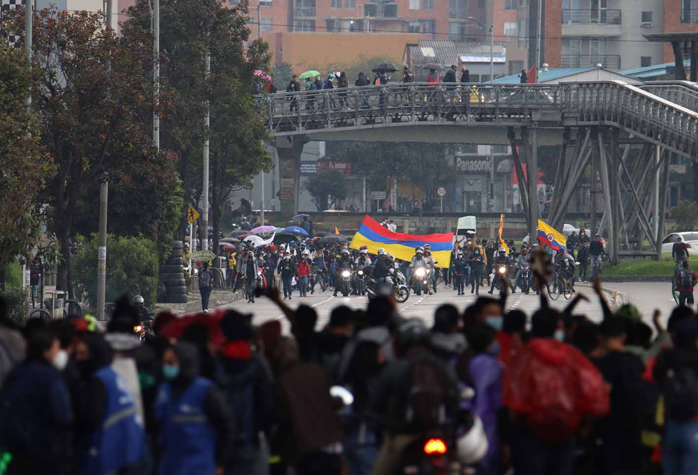 Paro nacional Colombia carteles exhibidos en manifestaciones RCN Radio