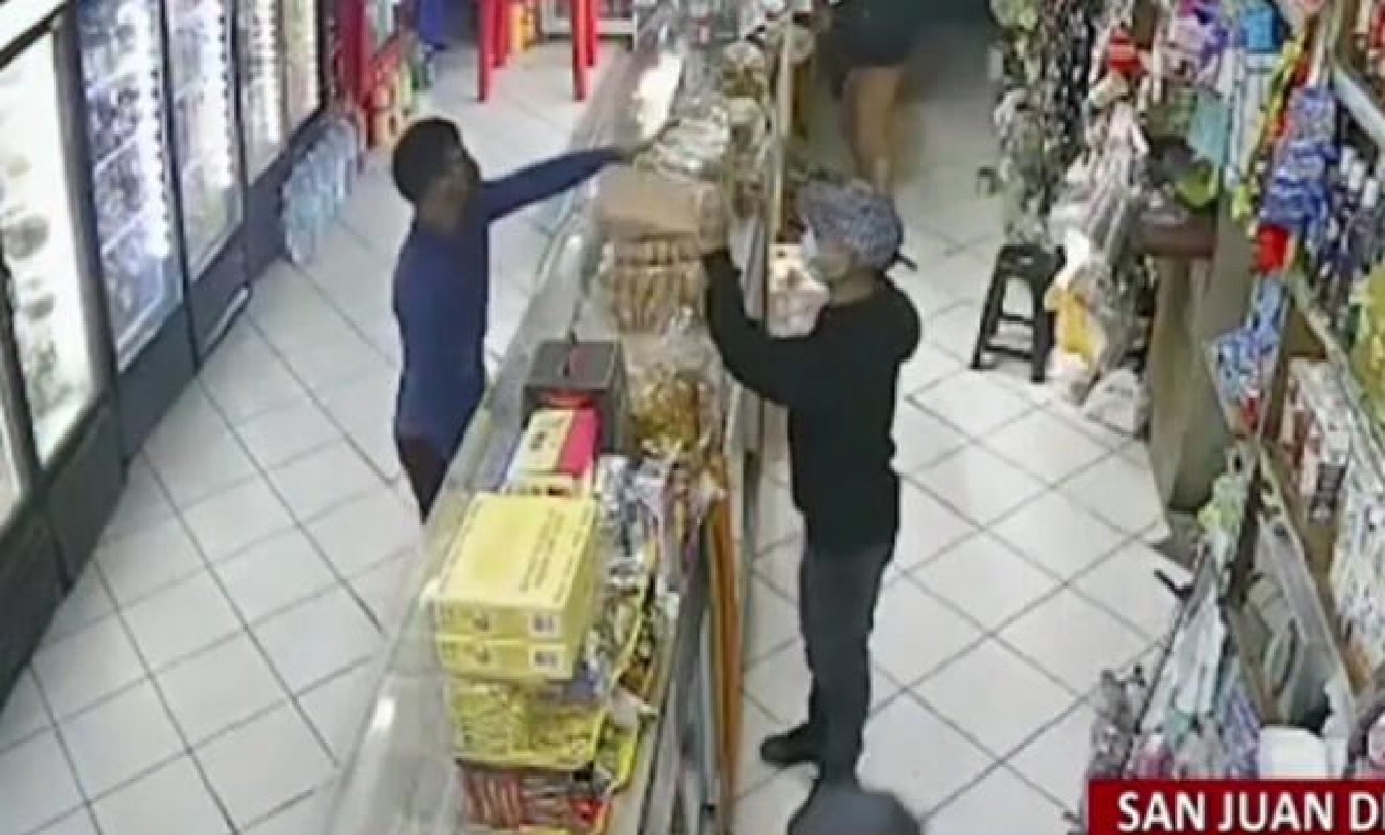 Ladrones atracan panadería