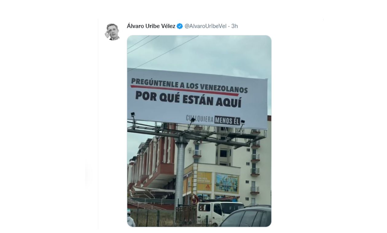 Álvaro Uribe contra Petro: preguntar a venezolanos por qué están aquí