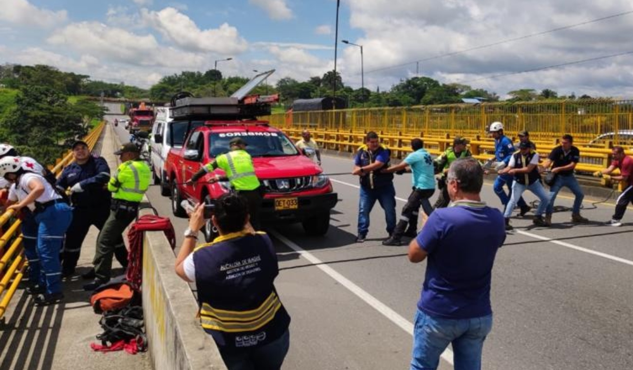 Suicidio Mujer Se Lanzó Del Puente De La Variante En Ibagué Falleció Rcn Radio