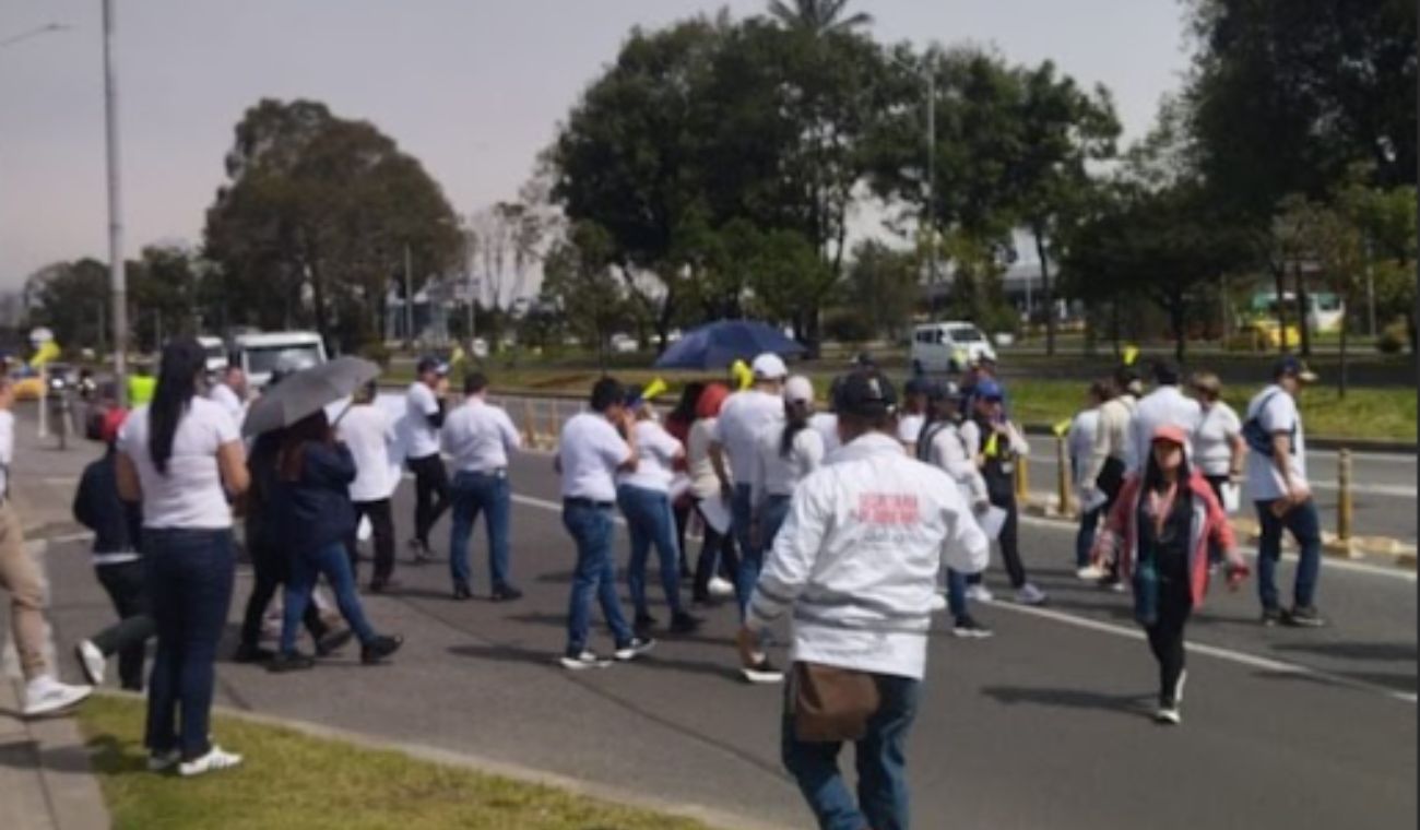 Manifestación En La Calle 26 HOY Genera Retrasos En TransMilenio | RCN ...