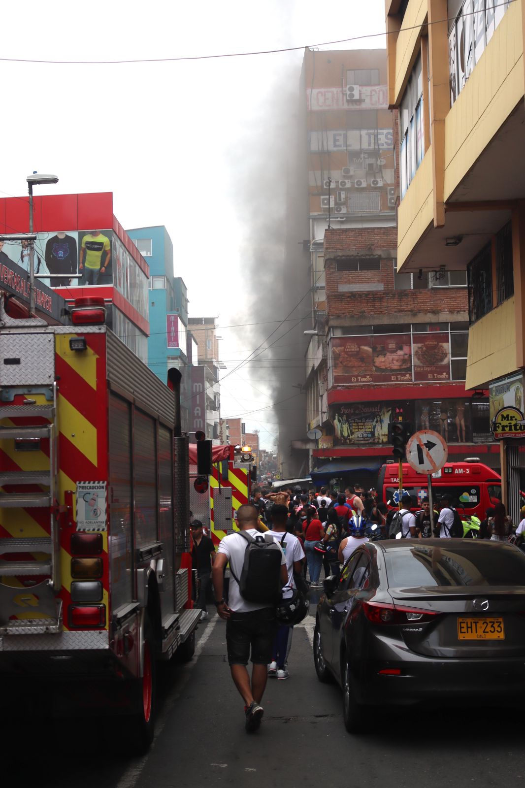 Incendio en centro comercial de Cali deja pérdidas [Fotos_ RCN Radio