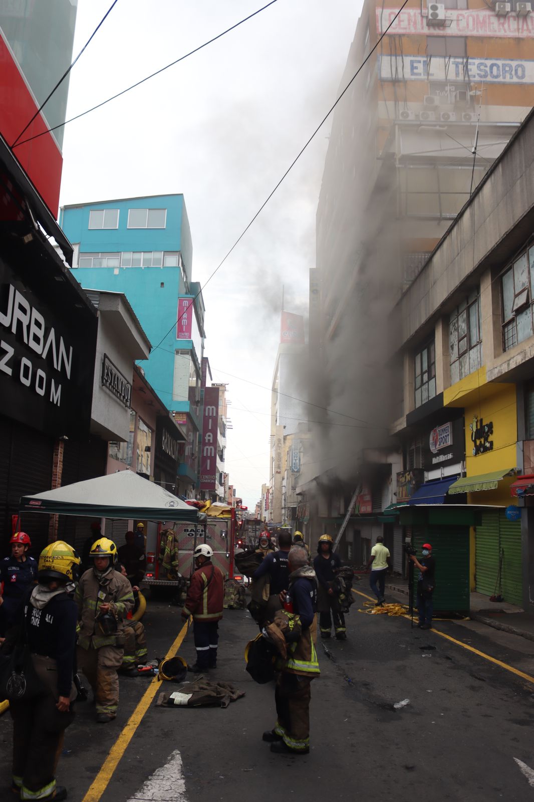 Incendio en centro comercial de Cali deja pérdidas [Fotos_ RCN Radio