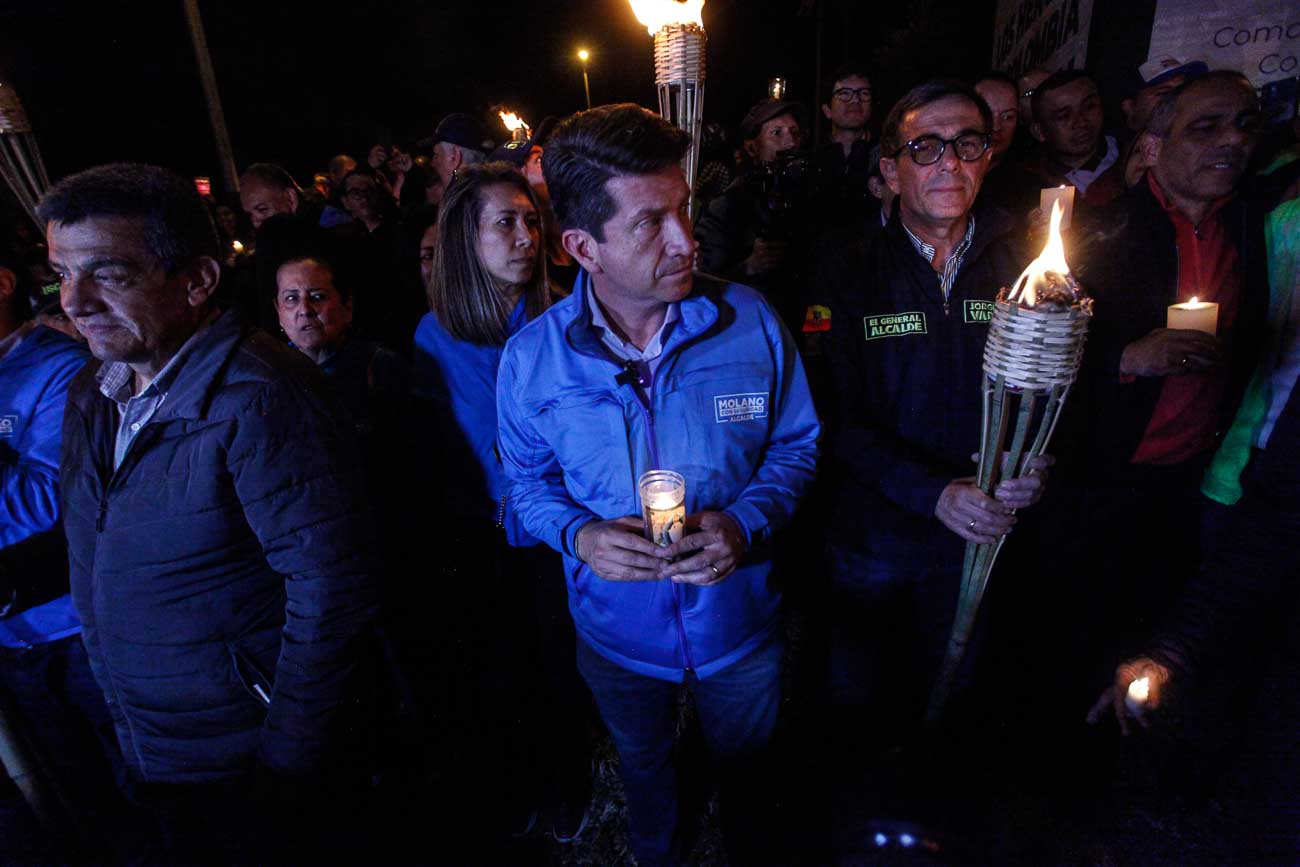 Velatón contra el Gobierno Petro