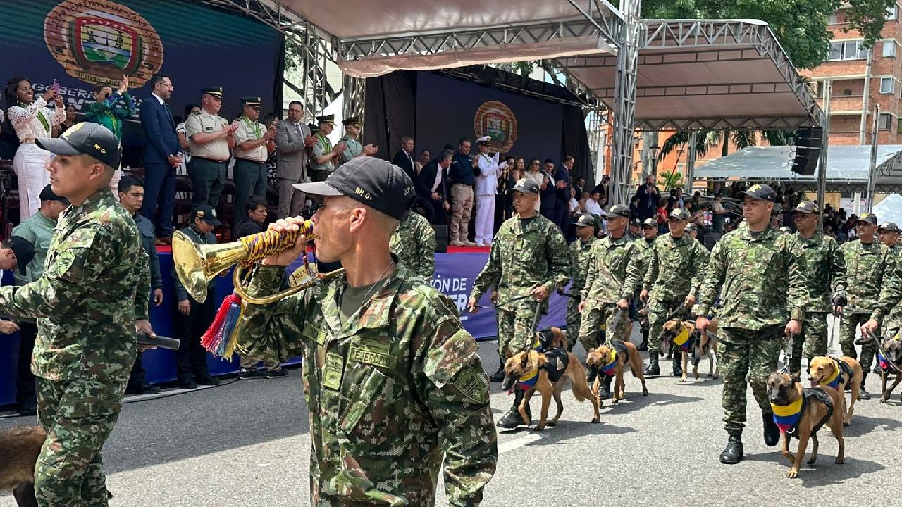 Gran asistencia al desfile del 20 de Julio en Bucaramanga