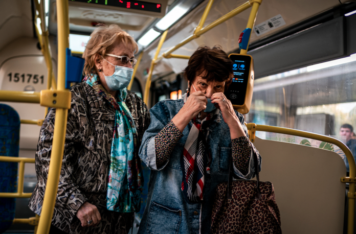 Revocan orden de usar tapabocas en transporte público en EE.UU. | RCN Radio