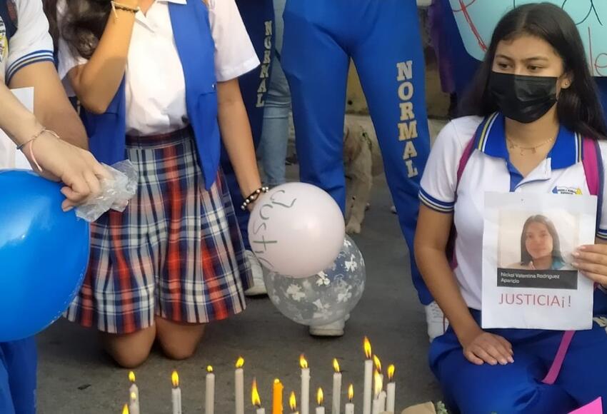 Ahora - Emigrar o no Emigrar... he ahi el problema?? - Página 23 Planton_en_bucaramanga_por_inseguridad_0