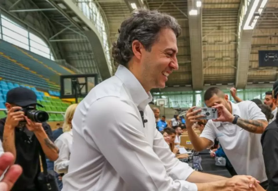 En la imagen el alcalde de Medellín, Daniel Quintero. Foto sacada de Twitter: @jdavidagudelo