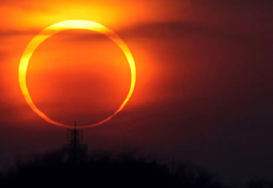 Eclipse solar del 14 de octubre EN VIVO HOY en RCN RADIO RCN Radio