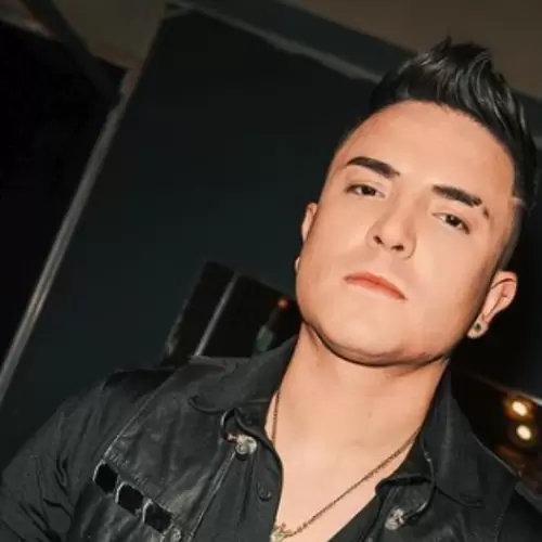 Ex de Alan Ramírez dice que se siente acosada por el cantante