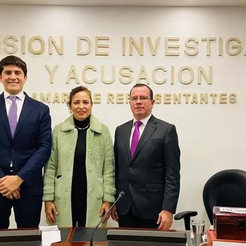 Mesa directiva de la Comisión de Acusación. 