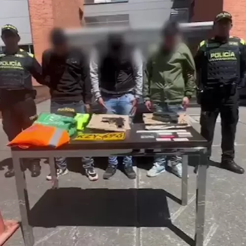 Policía de Bogotá captura a tres delincuentes en Puente Aranda