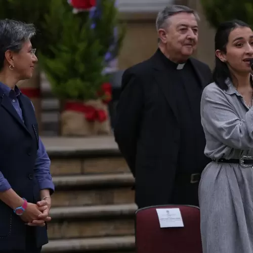 Claudia López, alcaldesa de Bogotá, y Laura Sarabia