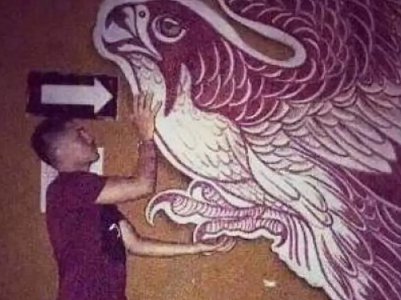 Mural pintado con sangre humana Mural pintado con sangre humana