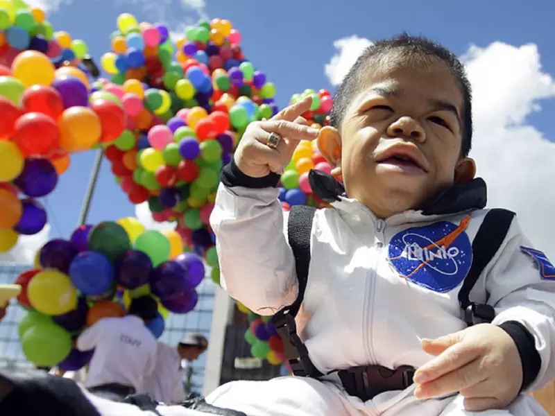 Edward Niño, hombre más bajito del mundo Edward Niño, hombre más bajito del mundo