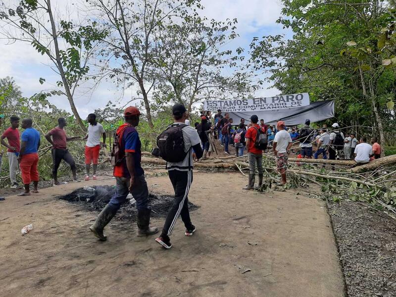 Protestas en la vía del corregimiento Belén de Bajirá.