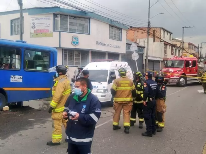Bus del SITP choca contra una vivienda en Bogotá
