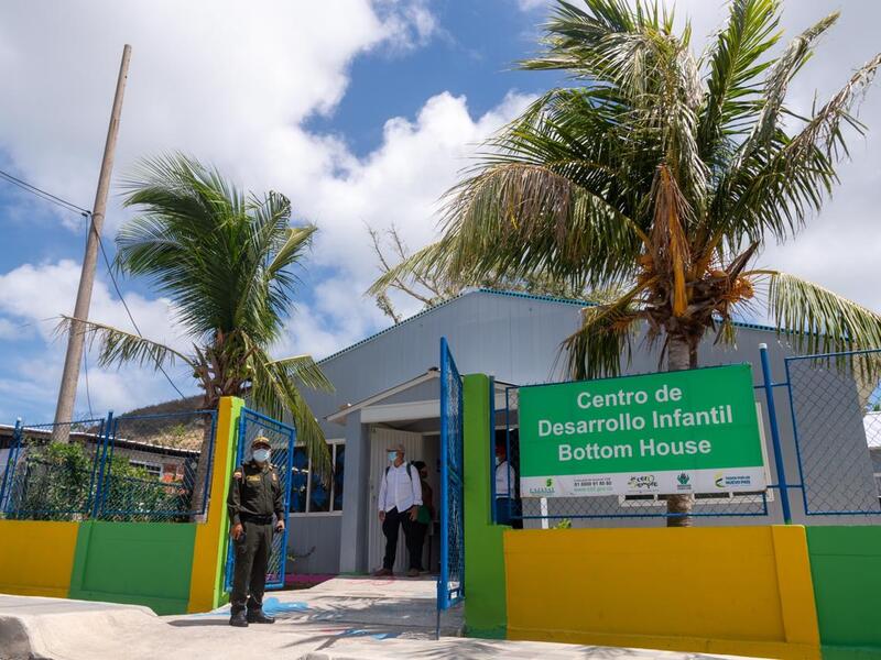 Primera Dama entregó e inauguró el CDI Little Angels en Providencia