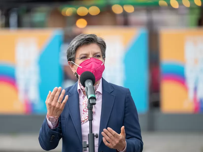 Claudia López se reincorpora a sus funciones como alcaldesa tras superar la covid-19 Claudia López se reincorpora a sus funciones como alcaldesa tras superar la covid-19