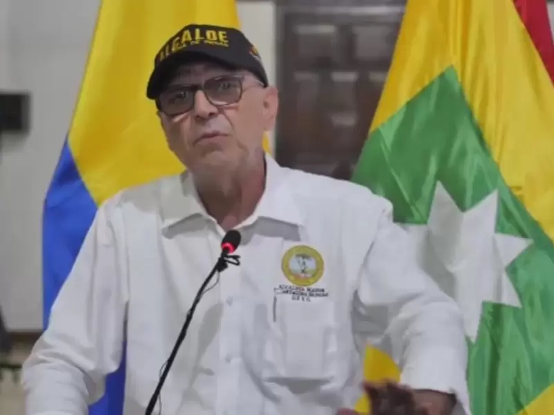 William Dau, alcalde de Cartagena rinde declaraciones sobre decreto de pico y placa para motos