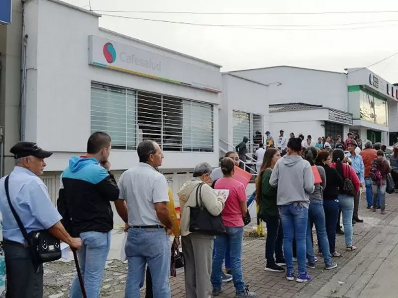 Deficiencias en atención a los usuarios heredadas de la antigua EPS