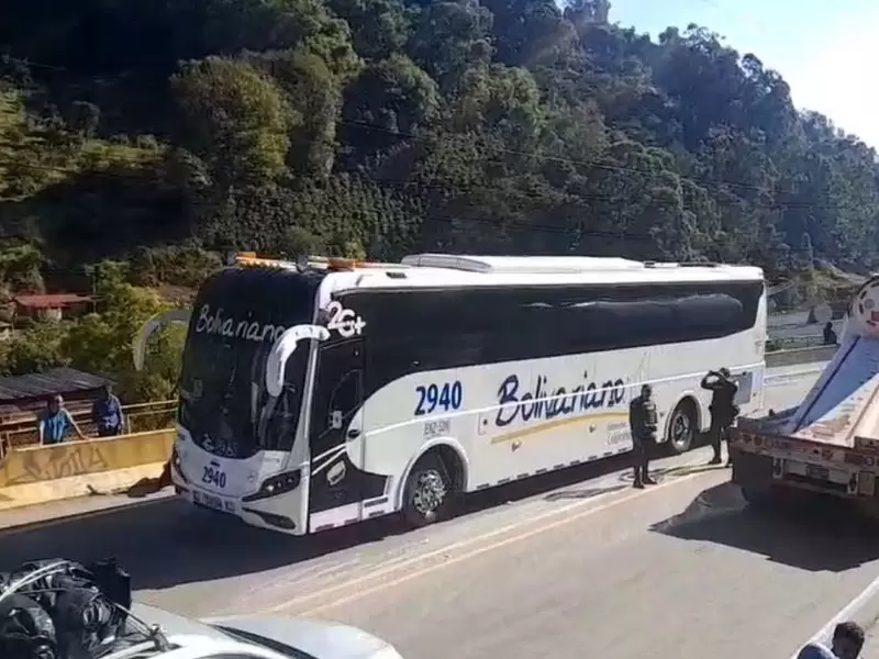 Accidente en la vía a La Línea.