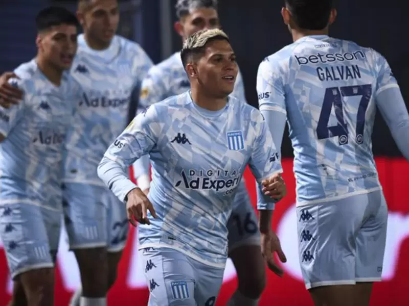 Juan Fernando Quintero en Racing Juan Fernando Quintero en Racing