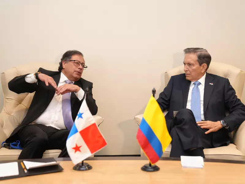 Gustavo Petro y Laurentino Cortizo