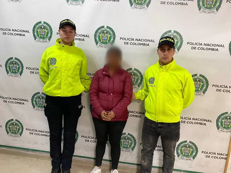 ¡Desalmada! Mujer obligaba a su sobrina a tener relaciones sexuales con su amante