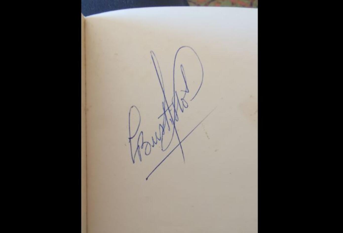 Los libros del profesor Germán Bustillo.