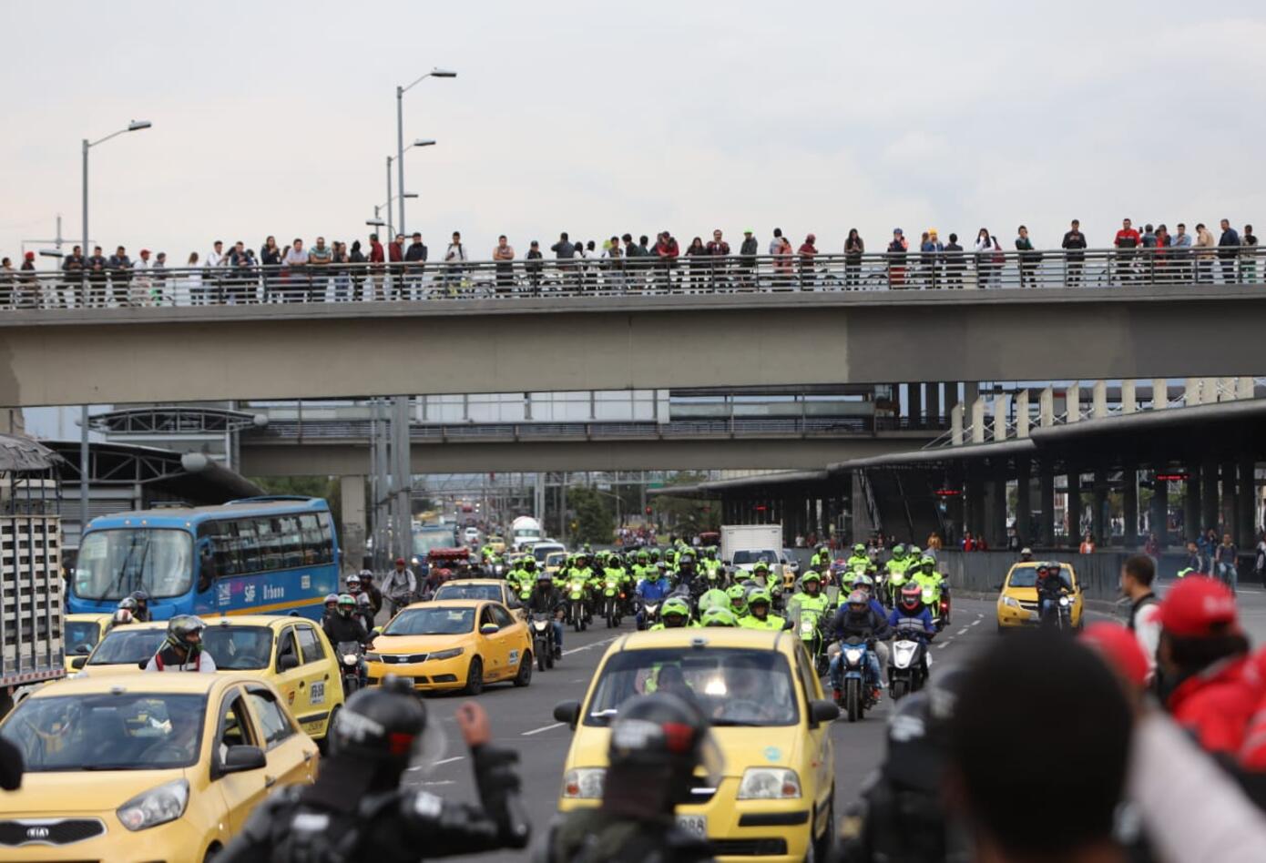 Enfrentamientos en la avenida de las Américas
