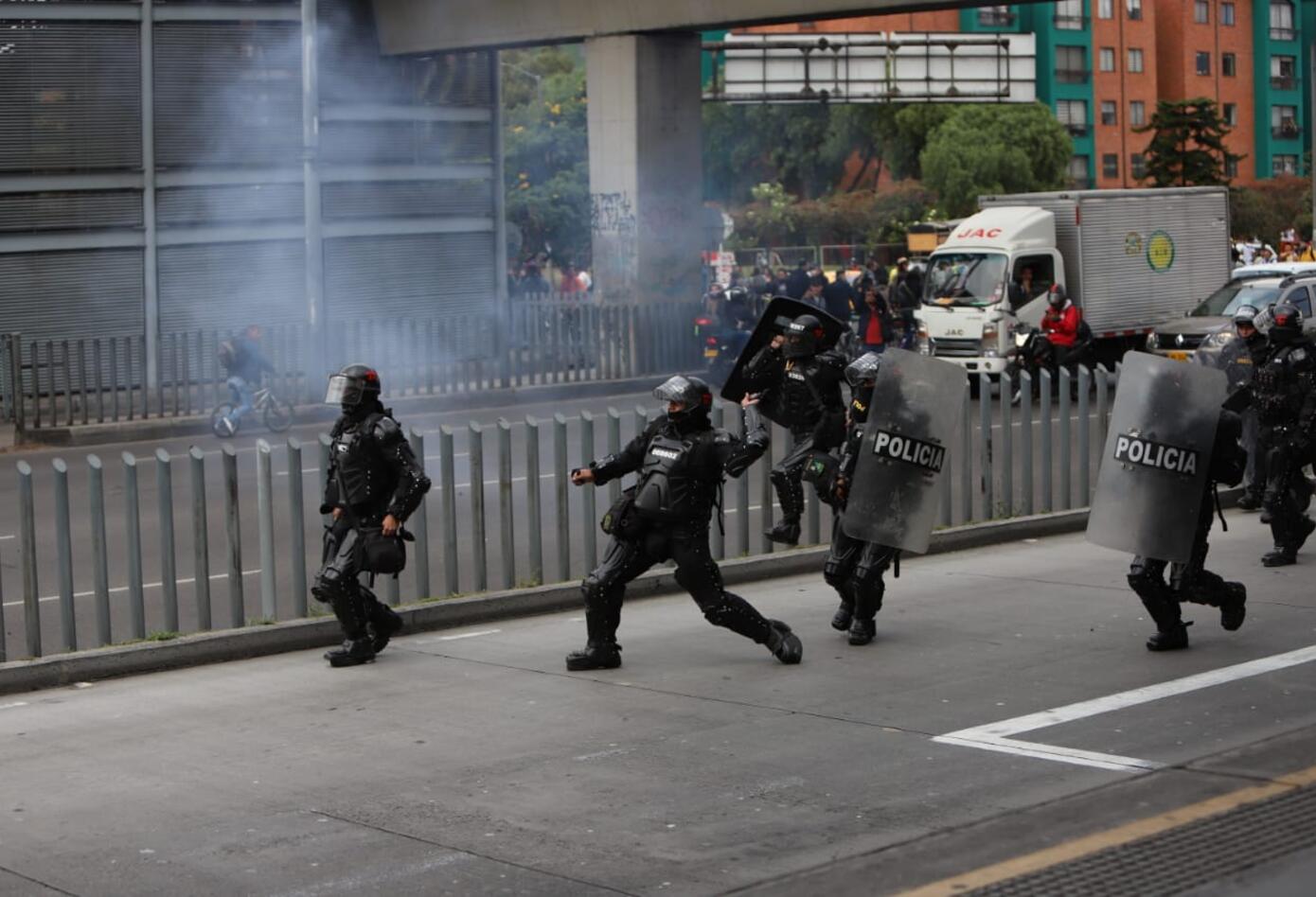 Enfrentamientos en la avenida de las Américas