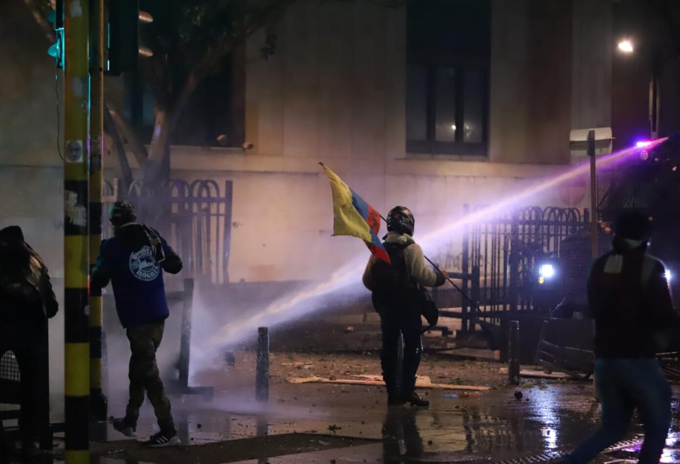 Enfrentamientos en la Plaza de Bolívar