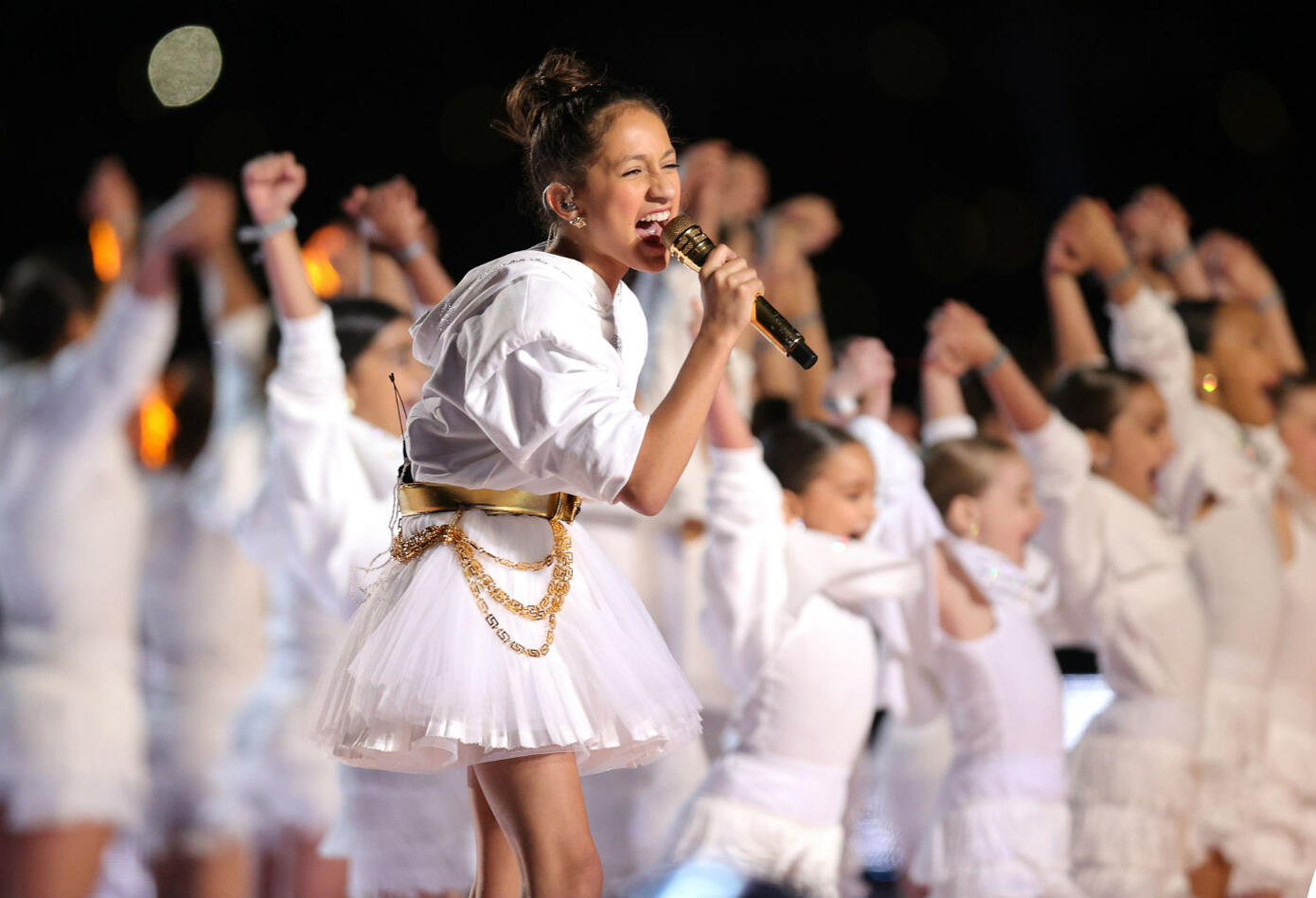 Emme, hija de Jlo y Marc Anthony en el Superbowl