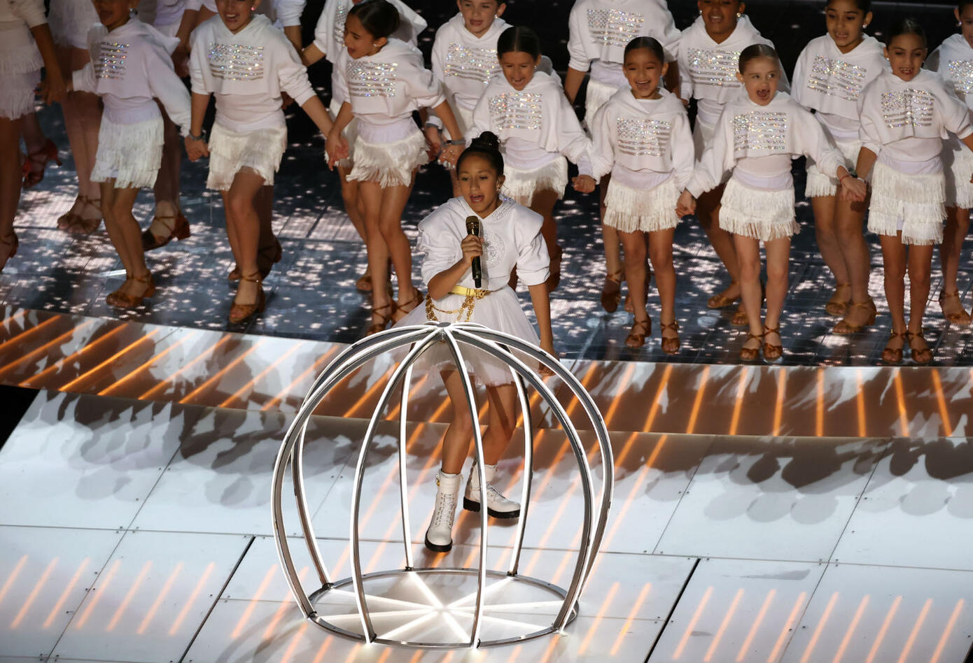 Emme, hija de Jlo y Marc Anthony en el Superbowl